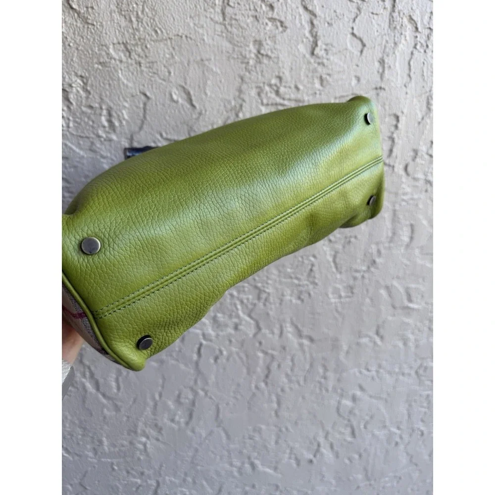 Vintage Green Burberry London Shark Tooth Clasp Tote Pebbled Leather - Picture 4 of 11